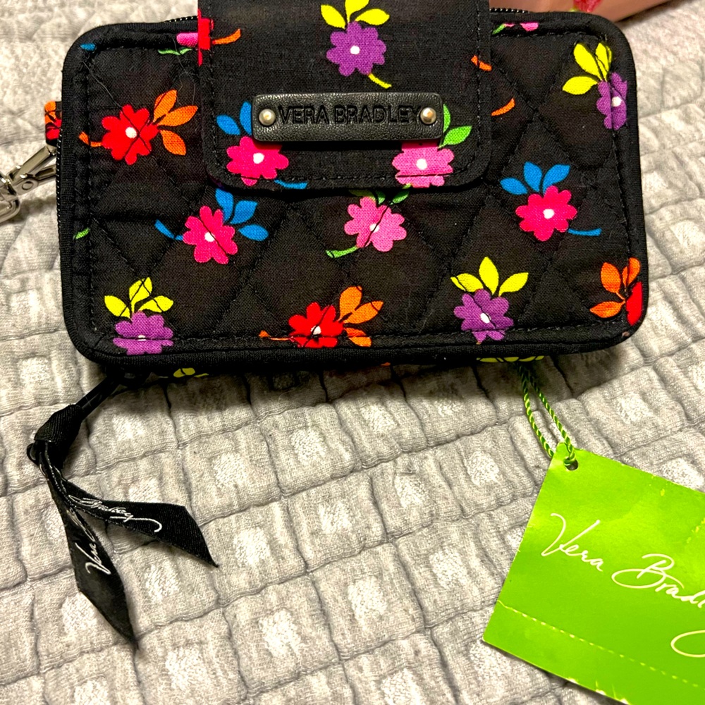 New! Vera Bradley smartphone wristlet black with bright flowerette pattern